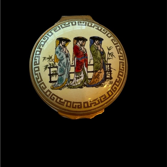 Halcyon Days Enamel Box- The Mikado - Picture 2 of 13